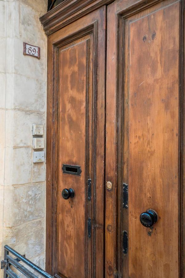 Valletta Main Street Apartment Deluxe Valeta Exterior foto